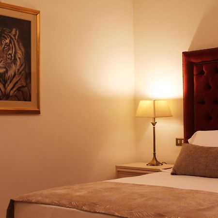 Villamara Luxury Rooms Специя Экстерьер фото