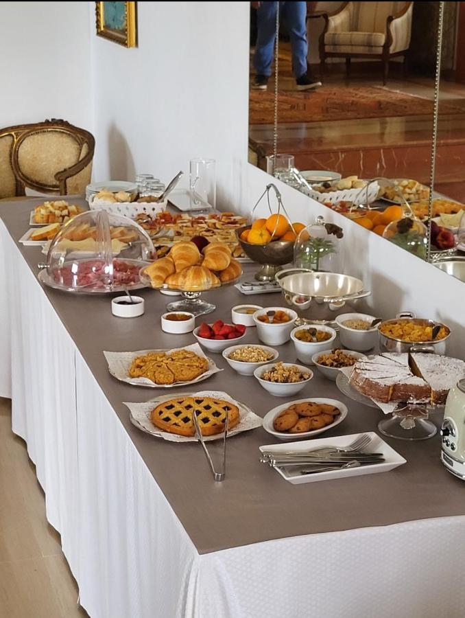 Villamara Luxury Rooms Специя Экстерьер фото