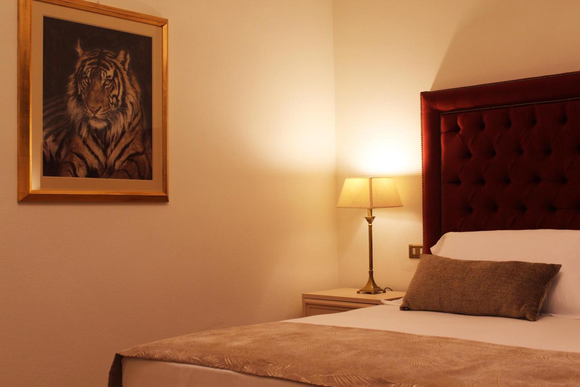 Villamara Luxury Rooms Специя Экстерьер фото